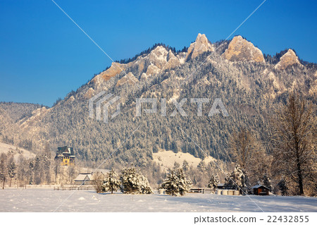 Winter Landscape In Pieniny Mountains, Poland 22432855