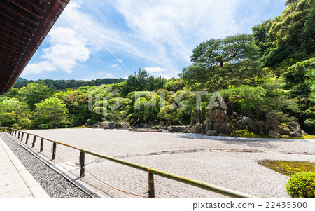 Kyoto Kinno-in Tsurukame garden 22435300