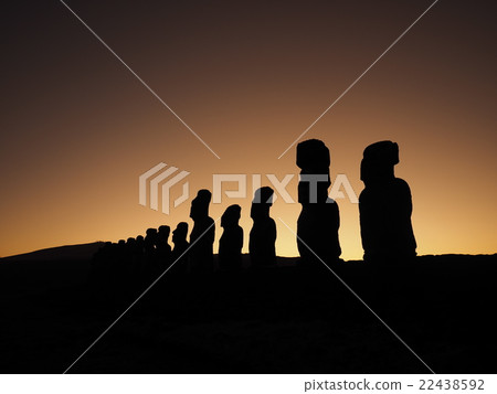 在復活節島上的日出 22438592
