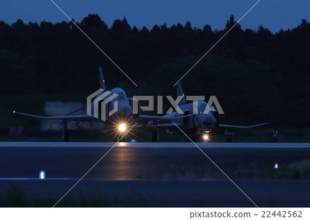 Air Self Defense Force Battle Machine Taxing F - 4 EJ 22442562