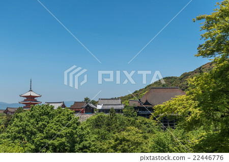 三重塔和京都清水寺的舞台 22446776