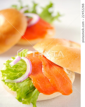 Smoked salmon and cream cheese bagel sand (up) Smoked salmon and cream cheese bagel sand (up) 22452266