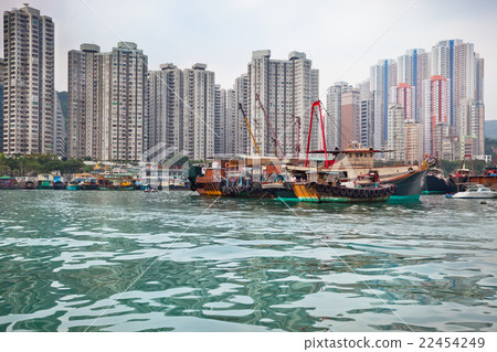 Floating village in the Aberdeen bay in Hong Kong 22454249