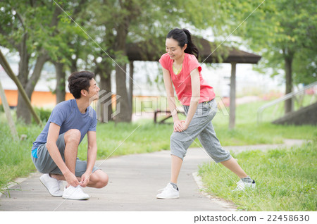 慢跑的夫婦 22458630