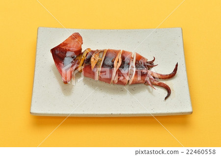 烤魷魚配魷魚（烤魷魚）。烤攤位醬。 22460558