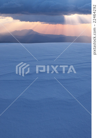 Twilight ray Twilight ray 22464292