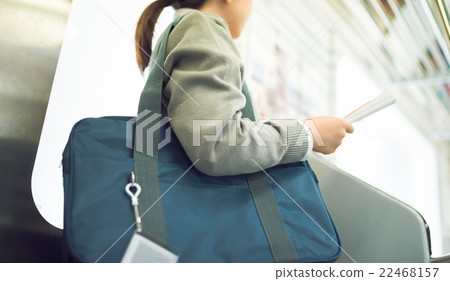 Train image 22468157