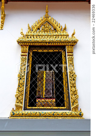 window     gold      grate 22469336