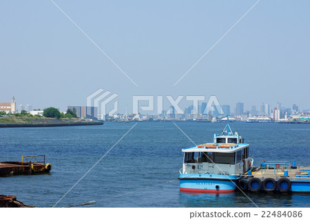 從大阪港的天寶山福袋節看到的建築群 22484086