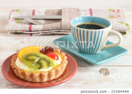 cup of coffee and cake 22484440