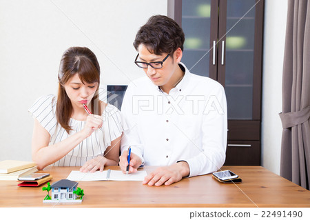 房地產計劃我的家庭計劃模型房屋訂單住房木桌 房地產計劃我的家庭計劃模型房屋訂單住房木桌 22491490