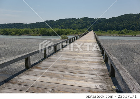 島田縣蓬萊橋董事會，觀看大川河下游 22517171