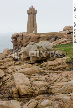Pors Kamor lighthouse, Ploumanach, Brittany,France Pors Kamor lighthouse, Ploumanach, Brittany,France 22520218
