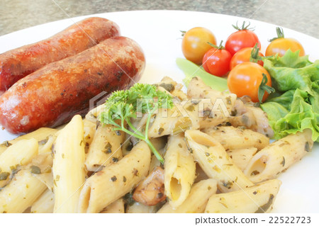 Pasta Pasta 22522723