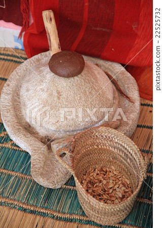 Traditional Argan Press Traditional Argan Press 22525732