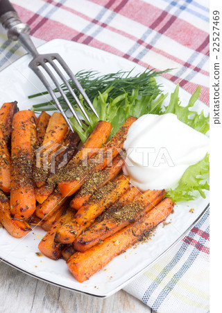 roasted carrots with spices 22527469