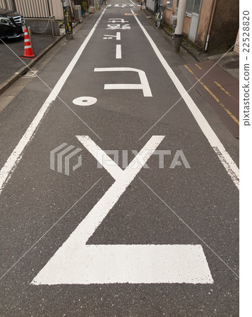 一條薄薄的路 22528820