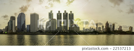 panorama view on urban cityscape of public park 22537213
