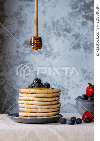 Pancakes with fresh berries Pancakes with fresh berries 22539097
