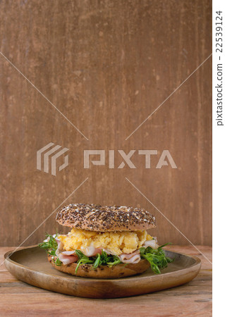 Whole Grain bagel Whole Grain bagel 22539124