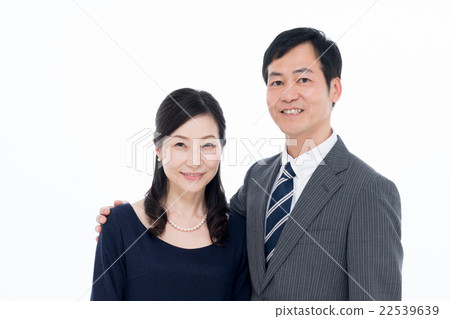 Middle's couple 22539639