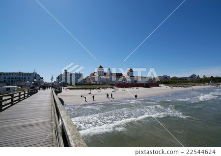 Pier in Binz, Germany Pier in Binz, Germany 22544624