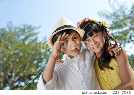 Cute siblings Cute siblings 22547088