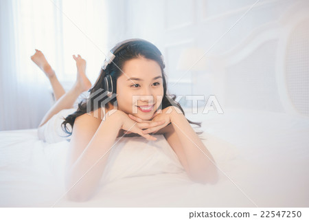 Listening to music Listening to music 22547250