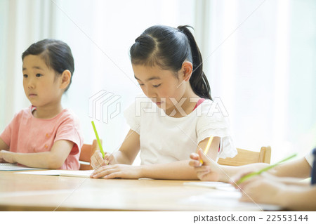 Elementary school student 22553144