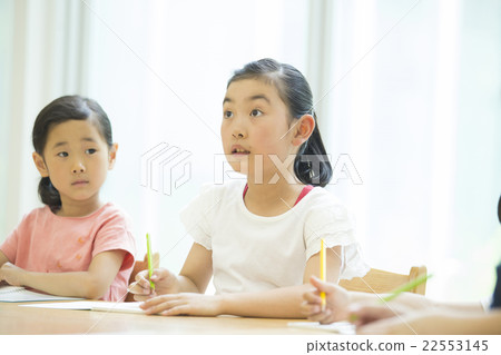 Elementary school student 22553145