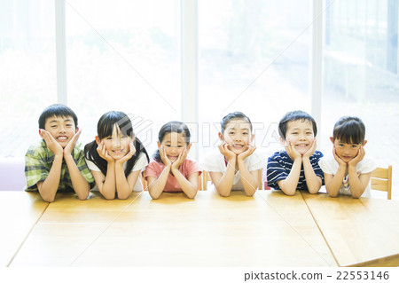 Elementary school student 22553146