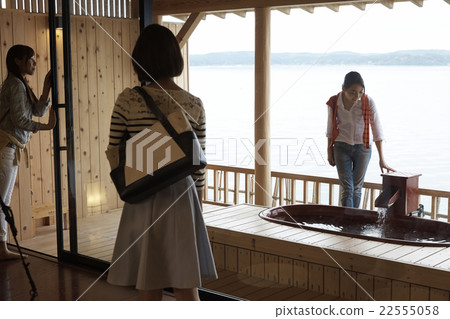 Outdoor bath women's journey Outdoor bath women's journey 22555058