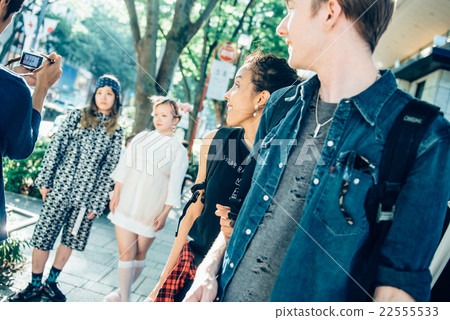 在原宿瞄準的外國人 在原宿瞄準的外國人 22555533