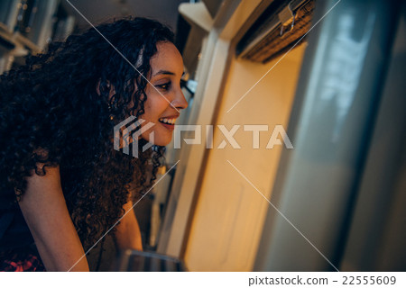 Foreigners staying at the capsule hotel 22555609