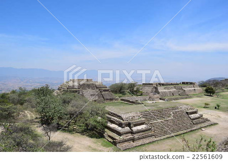 Monte Alban ruins of Oaxaca, Mexico 22561609
