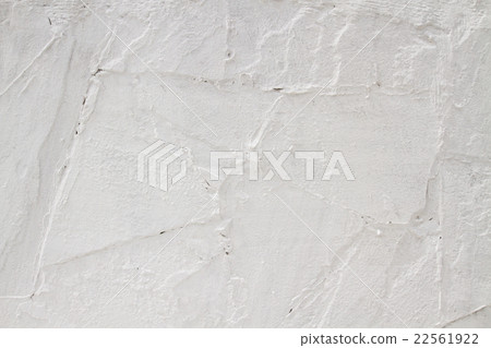 white washed walls.  22561922