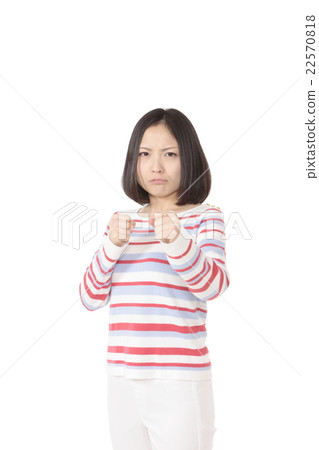 戰鬥的年輕女士 22570818
