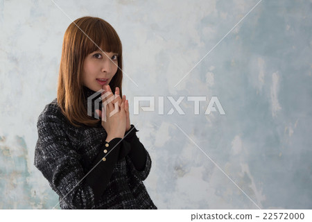 做願望的婦女 22572000