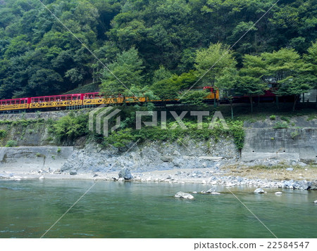 Hozu Gorge and Truck Train 22584547