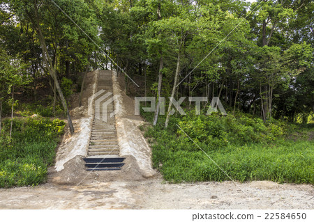 Shishigi Burial Mound Shiratorizuka Kofun Shishigi Burial Mound Shiratorizuka Kofun 22584650