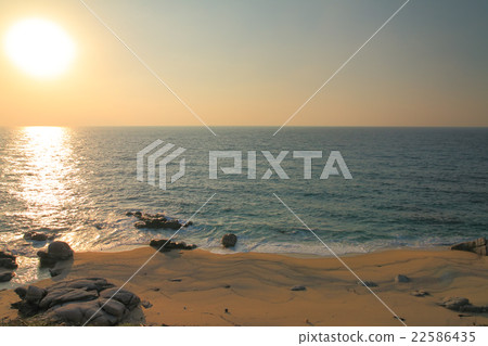 Yakushima sea turtle's spawning ground Nagata Naka beach sunset 22586435