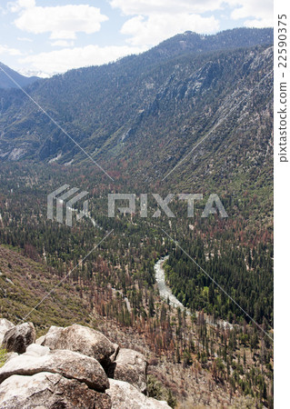 Kings Canyon National Park: Kings Canyon National Park 22590375