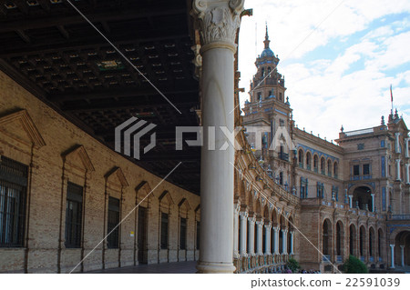 Spanish square in Seville 22591039