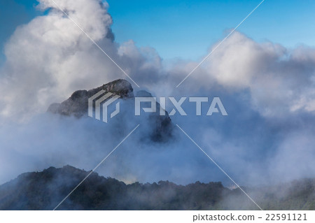 Morning mist in the mountains. 22591121