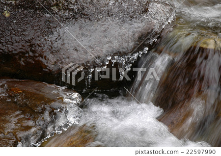 Water ice Icicle splash rock Water ice Icicle splash rock 22597990