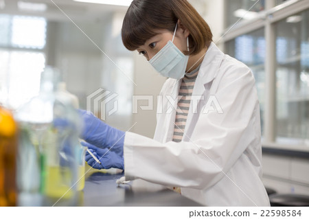 researching, studying, researcher 22598584