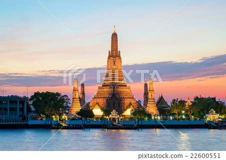 Wat Arun temple and Chao Phraya River, Bangkok 22600551