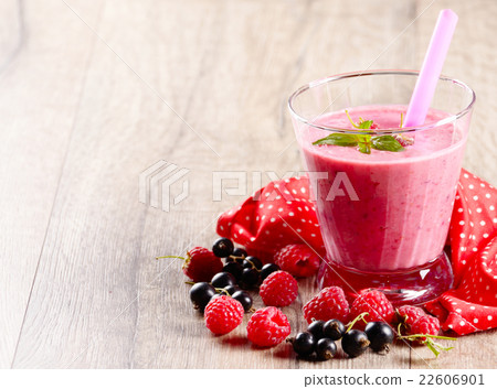 Raspberry Smoothie Raspberry Smoothie 22606901