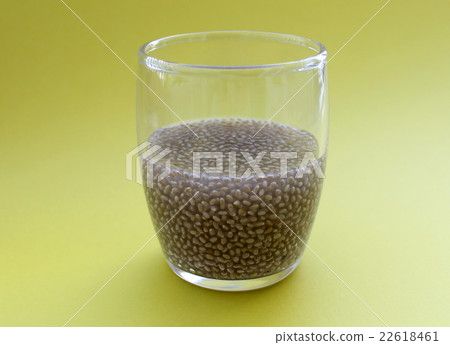 Gelled chia seed Gelled chia seed 22618461