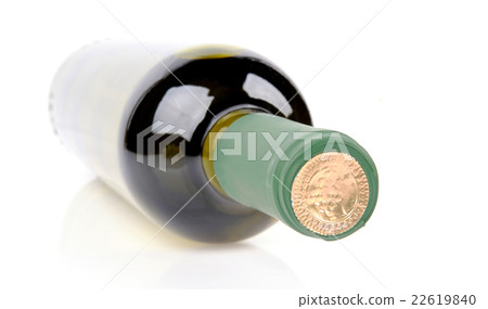 Bottle of wine Bottle of wine 22619840